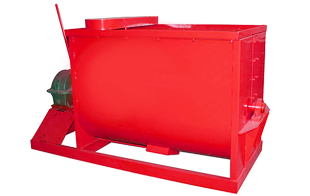 有機(jī)肥臥式攪拌機(jī)與雙軸攪拌機(jī)有什么區(qū)別和特點(diǎn)?(圖2) 臥式攪拌機(jī)