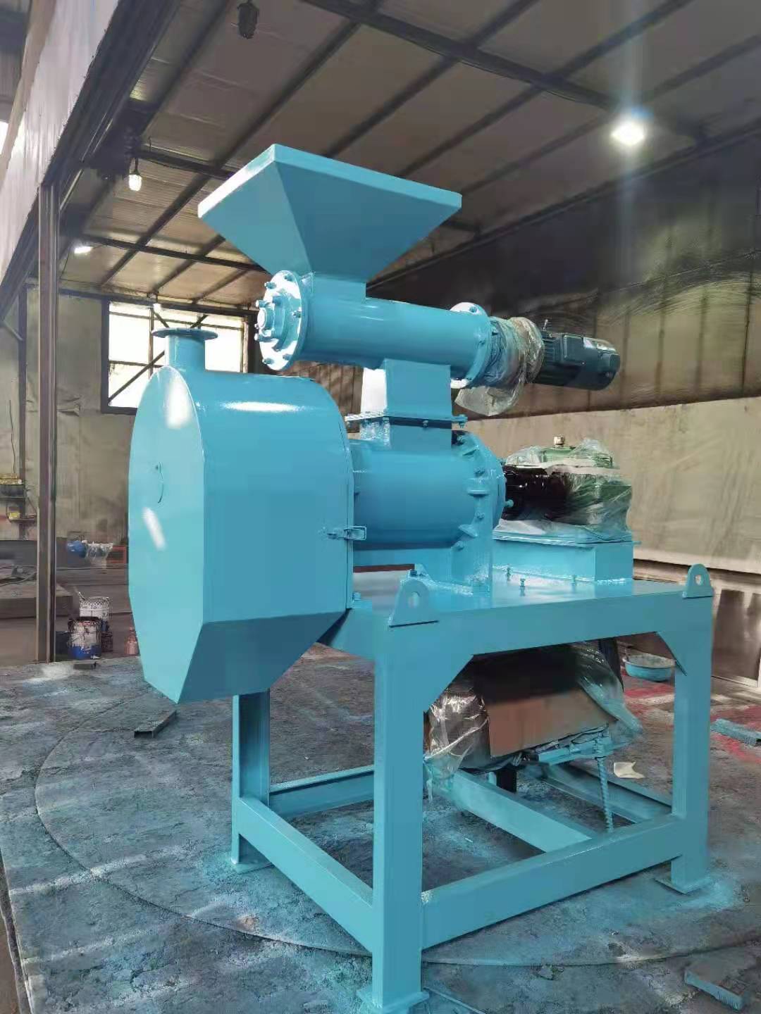 有機肥設備需要注意哪方面的性能呢?(圖1) 有機肥設備需要注意哪方面的性能呢?(圖1)